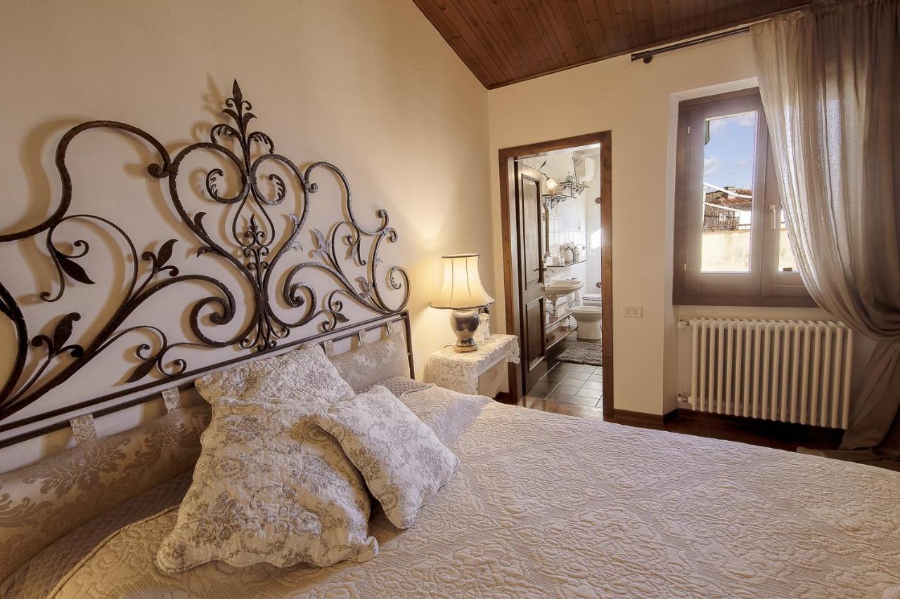 B&B L'Orologio Синья Экстерьер фото